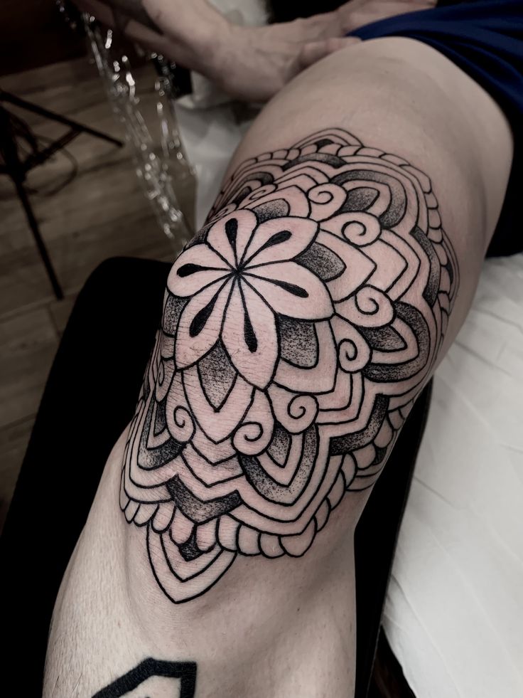 Mandala_EmanaTattoo